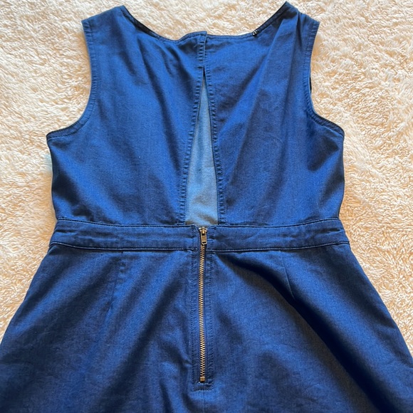 Denim dress with partial open back and adjustable snap at the top! - Picture 4 of 5
